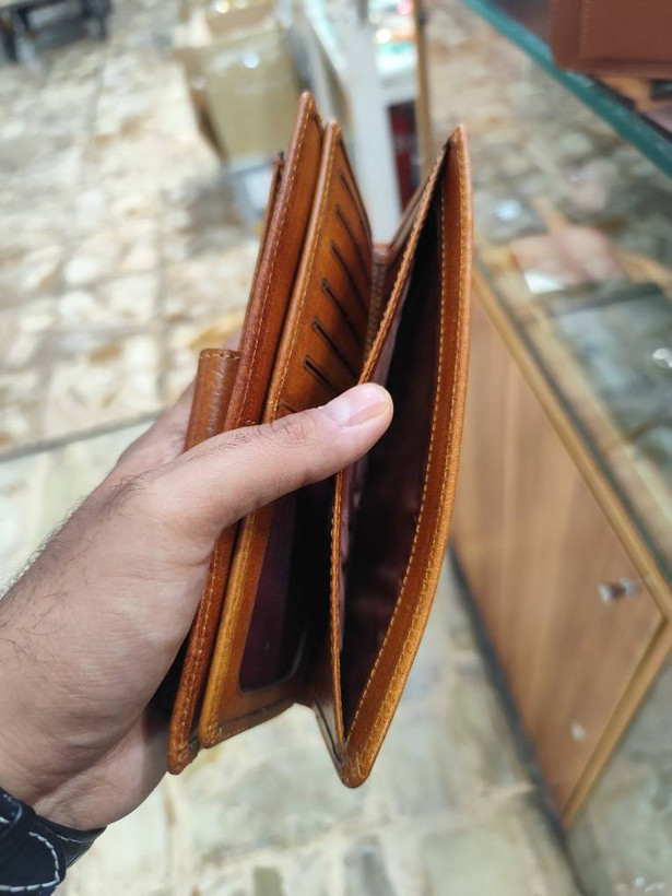 کیف کتی چرم طبیعی عسلی (ته باری زیر قیمت ) کد ML017