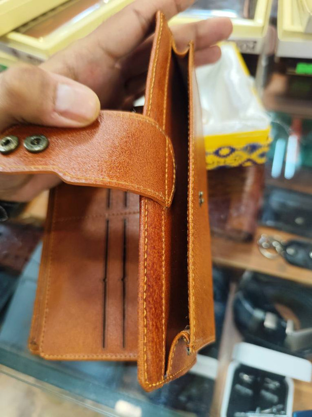 کیف کتی چرم طبیعی عسلی (ته باری زیر قیمت ) کد ML017