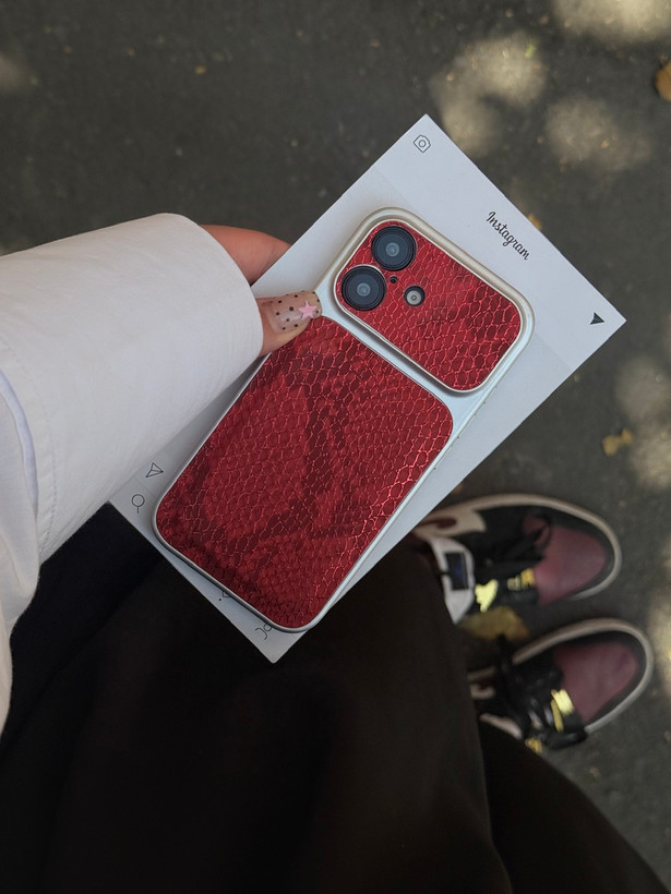 قاب گوشی آیفون طرح پوست مار قرمز Red python کد MB215