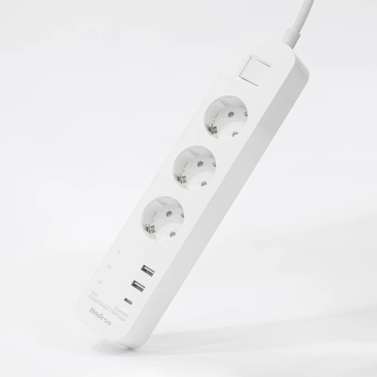 چند راهی برق هادرون Hadron مدل P343 مجهز به شارژر 30 وات (GN153)