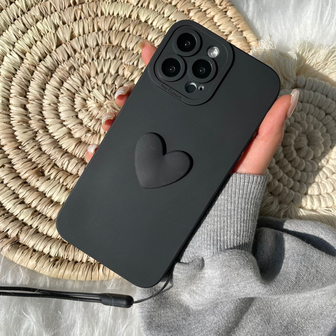قاب قلبی پرو کمرا با بند آویز iphone (GN1049)