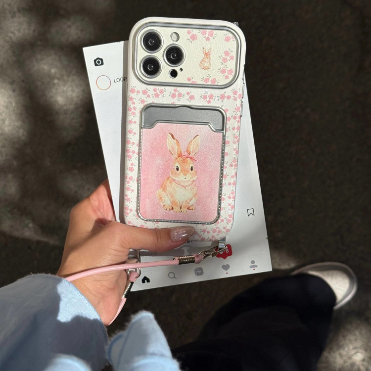 قاب گوشی کلاسیکارد خرگوش صورتی گلدار به همراه آویز (Classicard Bunny Floral Pinky) (LP252)