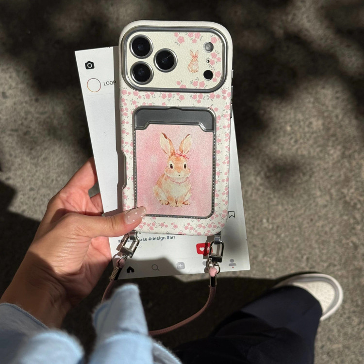 قاب گوشی کلاسیکارد خرگوش صورتی گلدار به همراه آویز (Classicard Bunny Floral Pinky) (LP252)