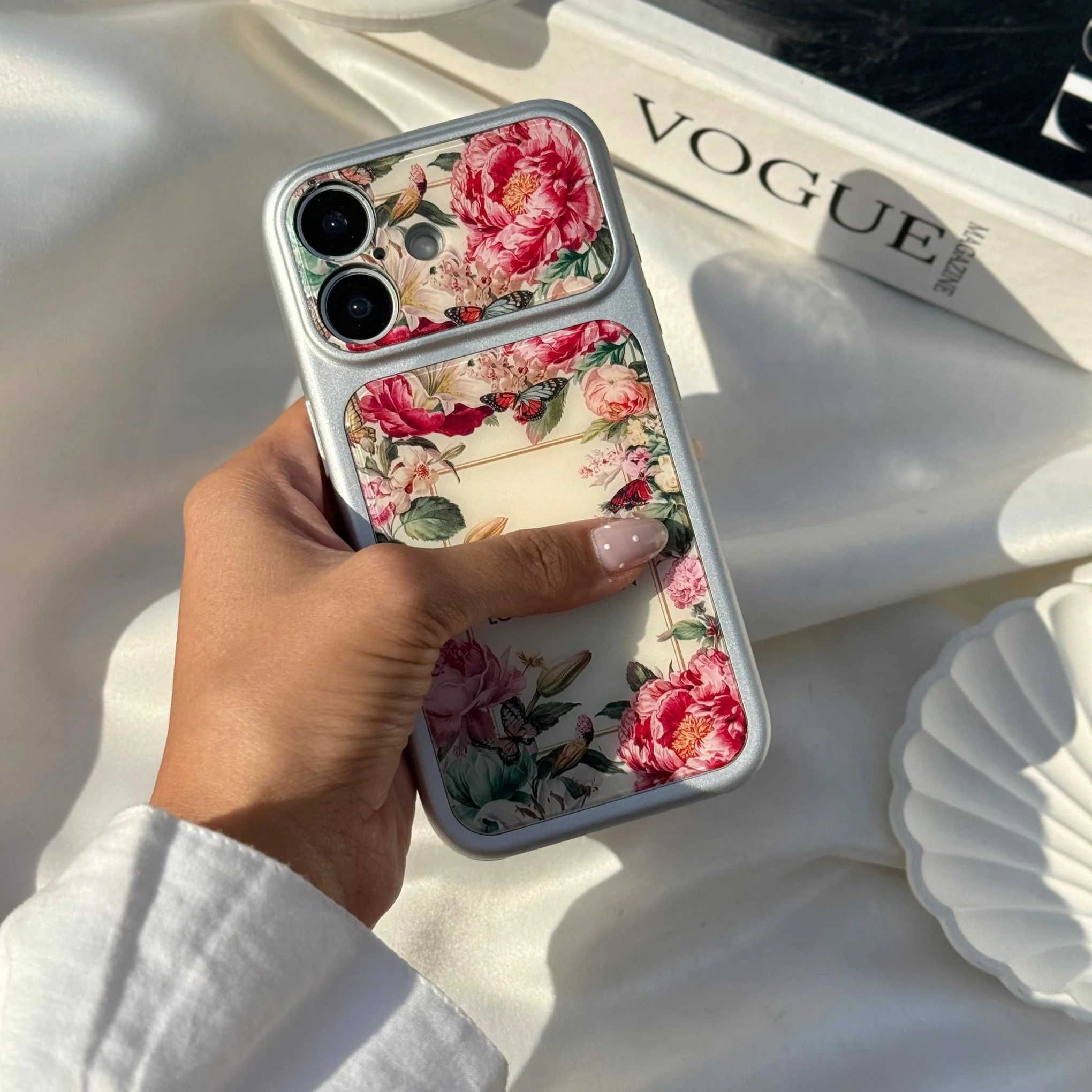 قاب گوشی ال وی کیس گلدار (Lv Floral White) (LP268)
